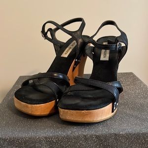 Steve Madden black wedge sandals